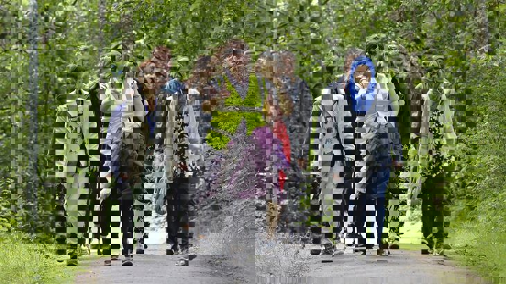 An Active Travel Champion leading a lunchtime walk