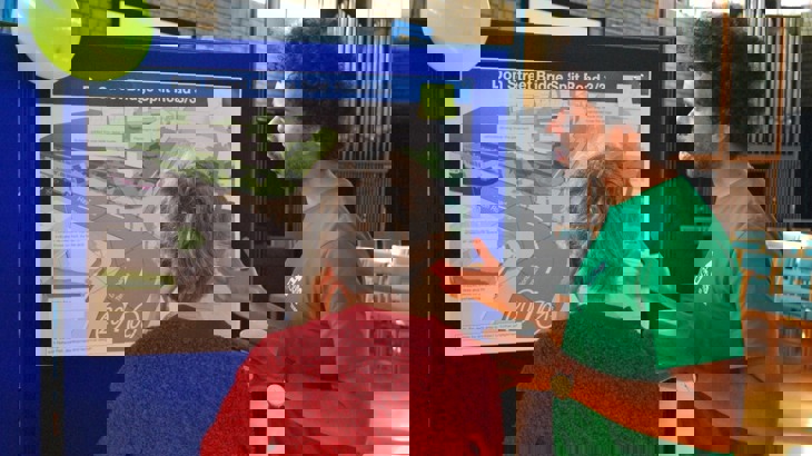 A Walk Wheel Cycle Trust volunteer explains the Tilly-Wood Street Design Project 